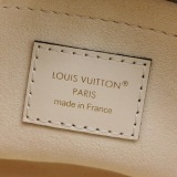Louis Vuitton(LV) OnTheGo Tote Monogram Empreinte Giant East West — thumbnail 8