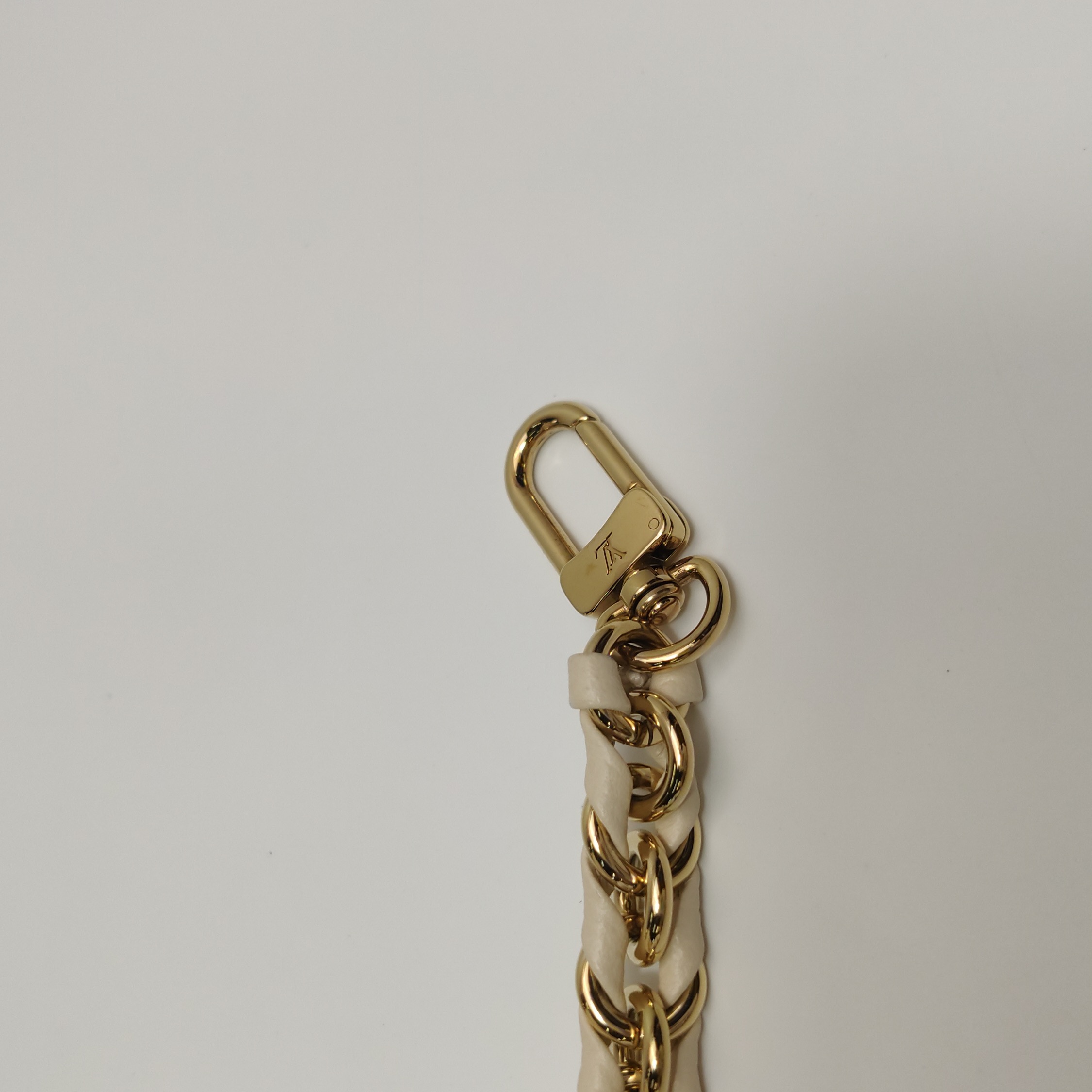 Louis Vuitton(LV) OnTheGo Tote Monogram Empreinte Giant East West — photo 9 of 15