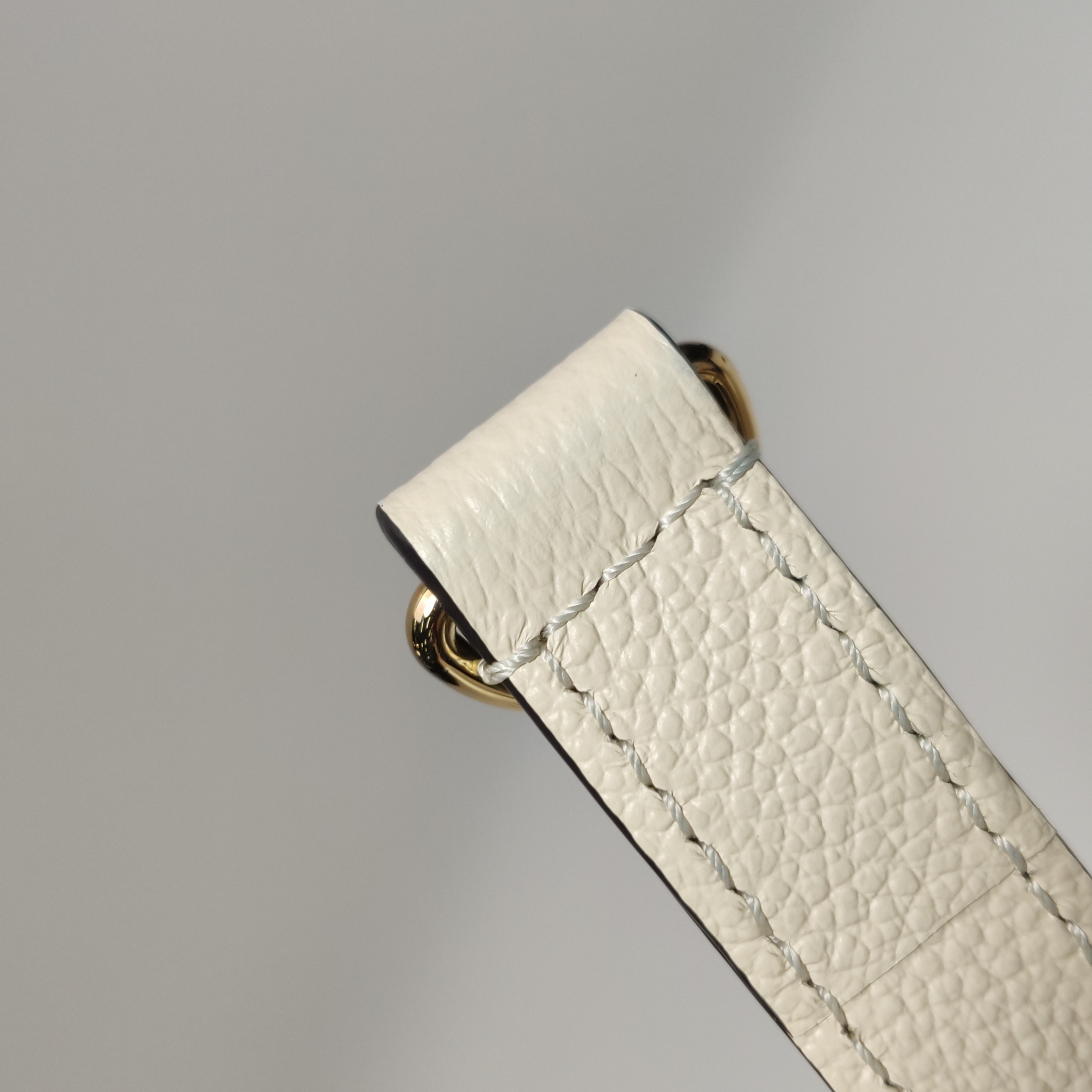 Louis Vuitton(LV) OnTheGo Tote Monogram Empreinte Giant East West — photo 13 of 13