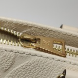 Louis Vuitton(LV) OnTheGo Tote Monogram Empreinte Giant East West — thumbnail 12