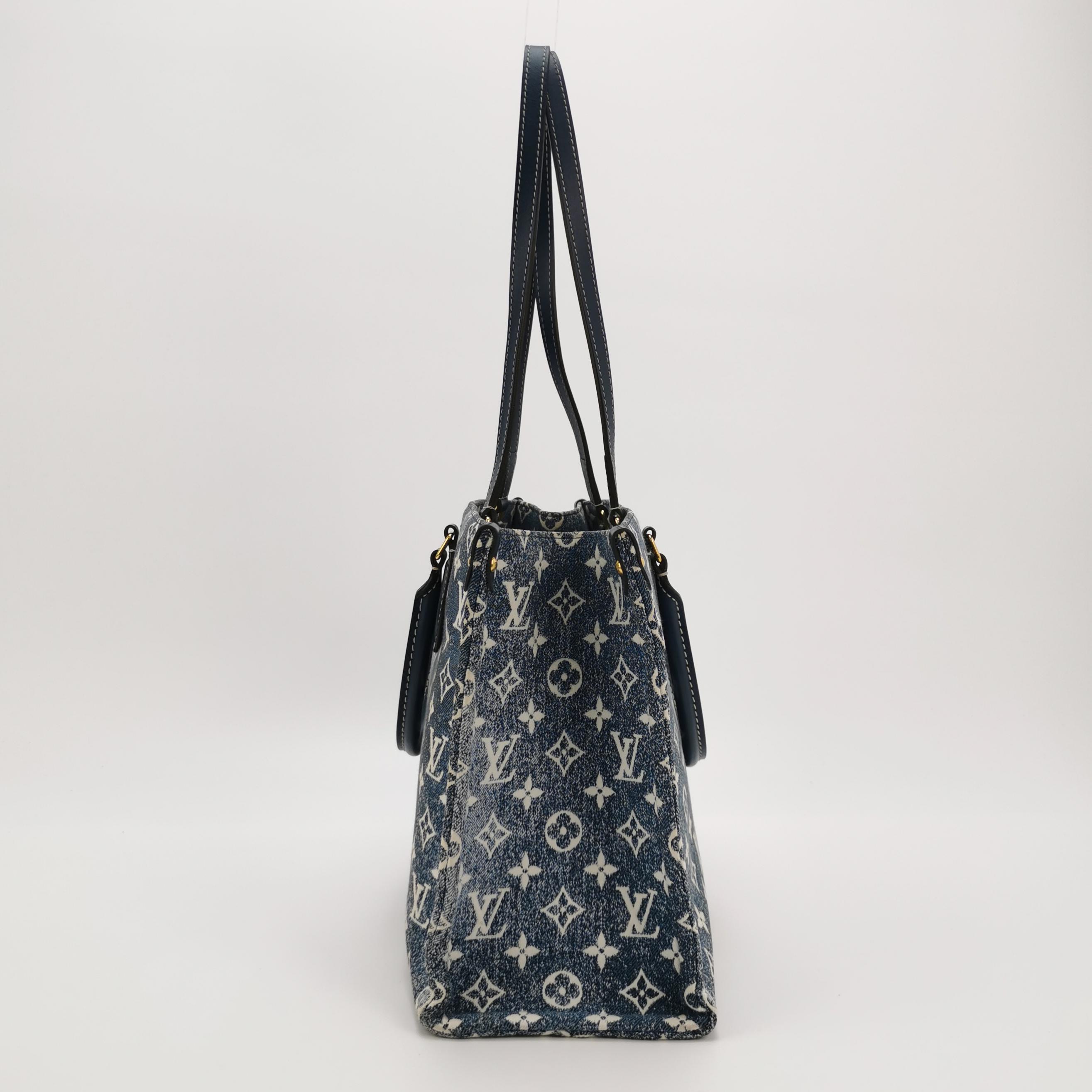 Louis Vuitton(LV) OnTheGo Tote Monogram Jacquard Denim MM — photo 5 of 16