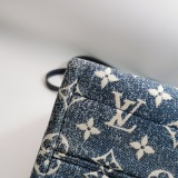 Louis Vuitton(LV) OnTheGo Tote Monogram Jacquard Denim MM — thumbnail 11