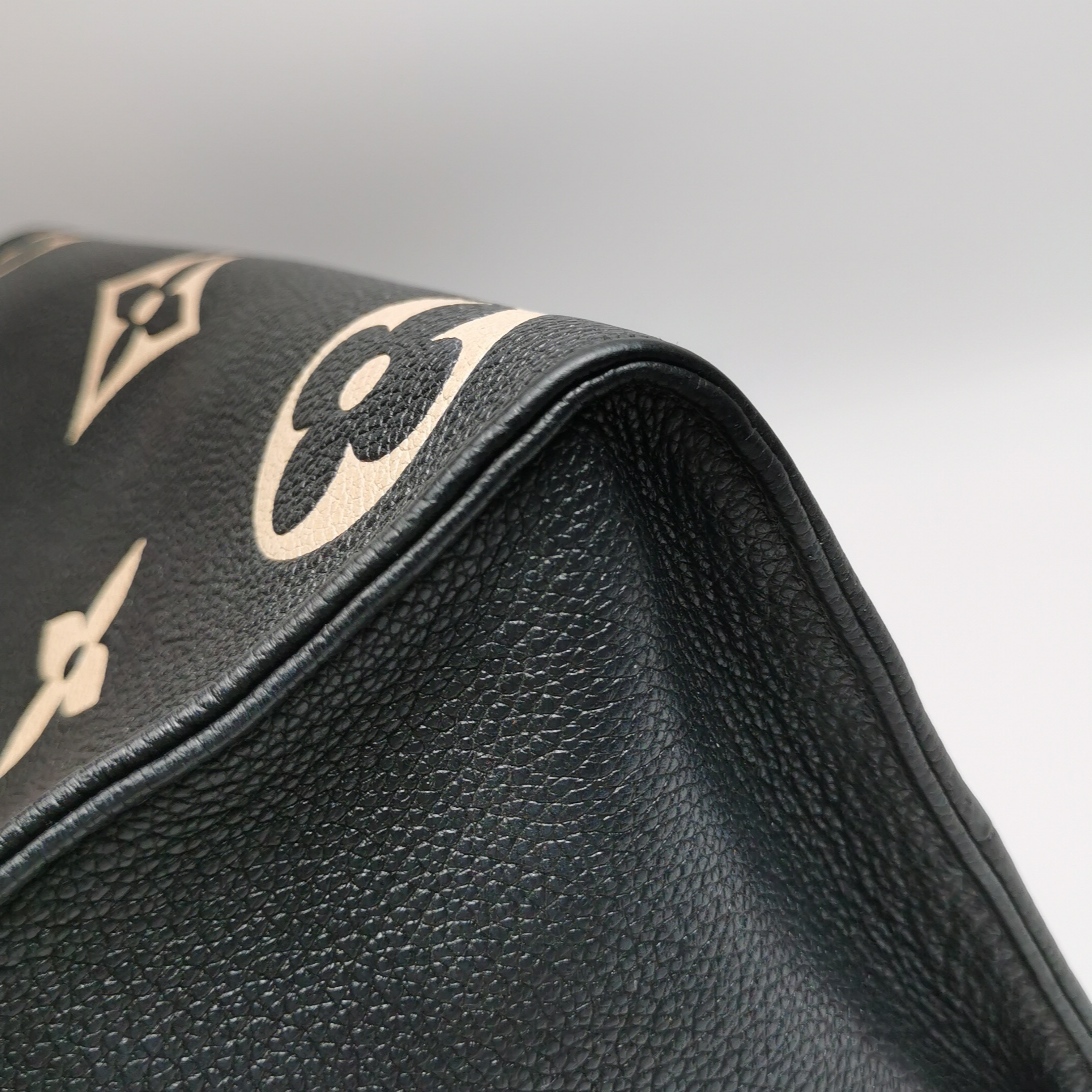 Louis Vuitton OnTheGo Tote Bicolor Monogram Empreinte Giant MM