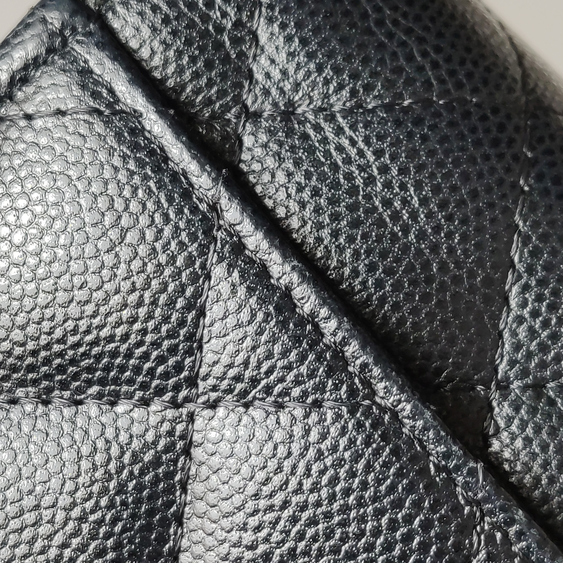 Chanel CC Flap Phone Holder Crossbody Bag Quilted Caviar — photo 10 of 10
