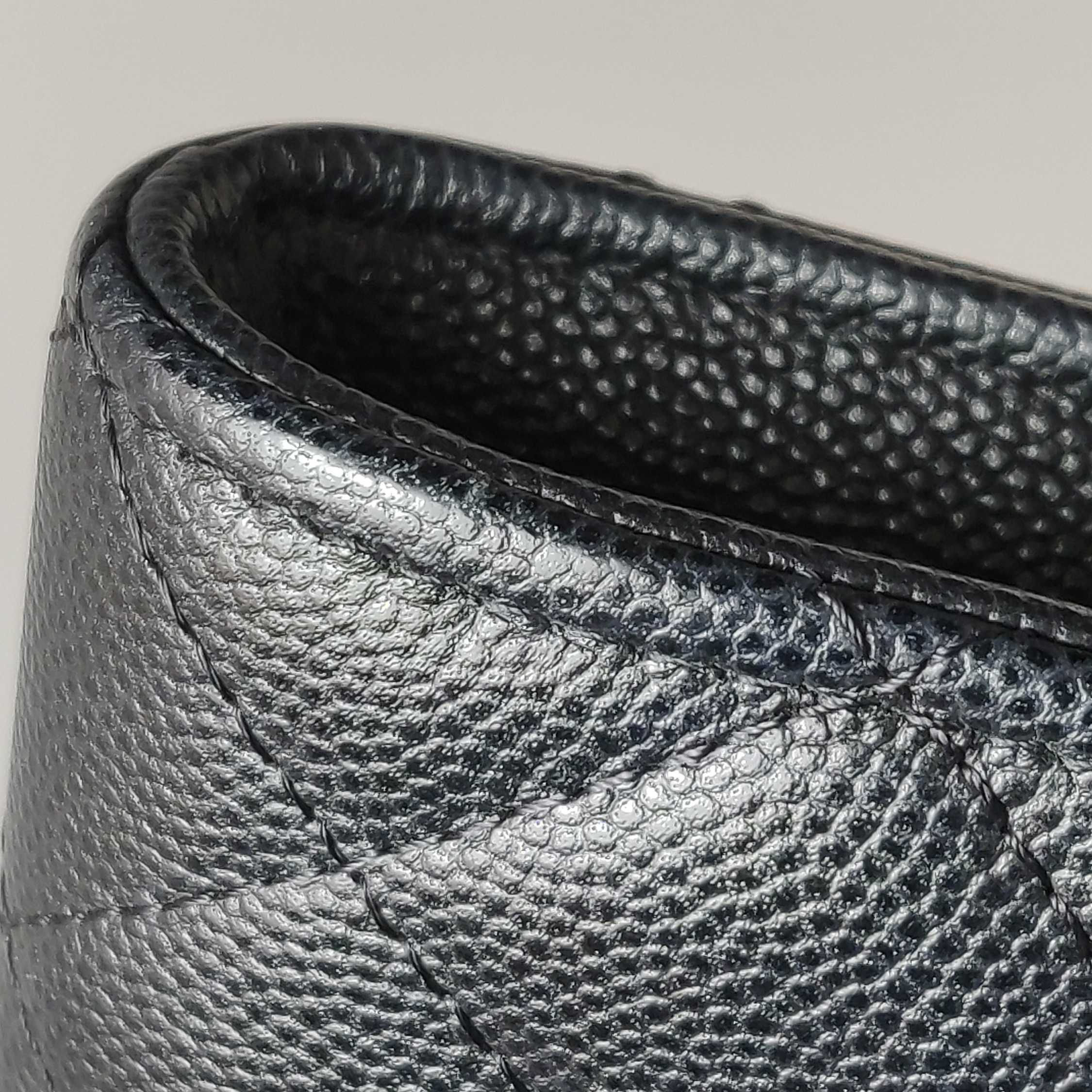 Chanel CC Flap Phone Holder Crossbody Bag Quilted Caviar — photo 9 of 10