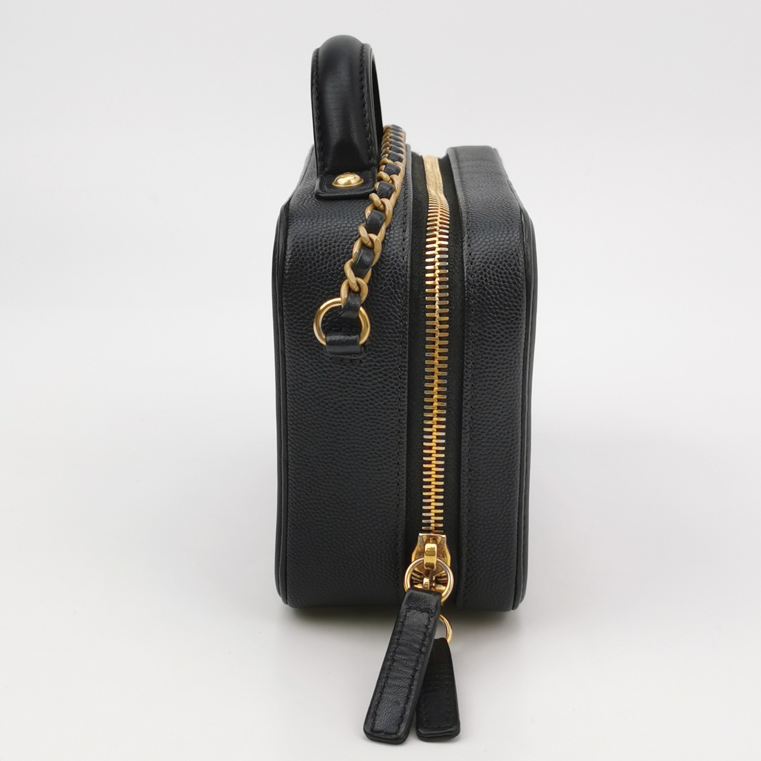 Chanel Filigree Vanity Case Quilted Caviar Small — photo 3 of 14