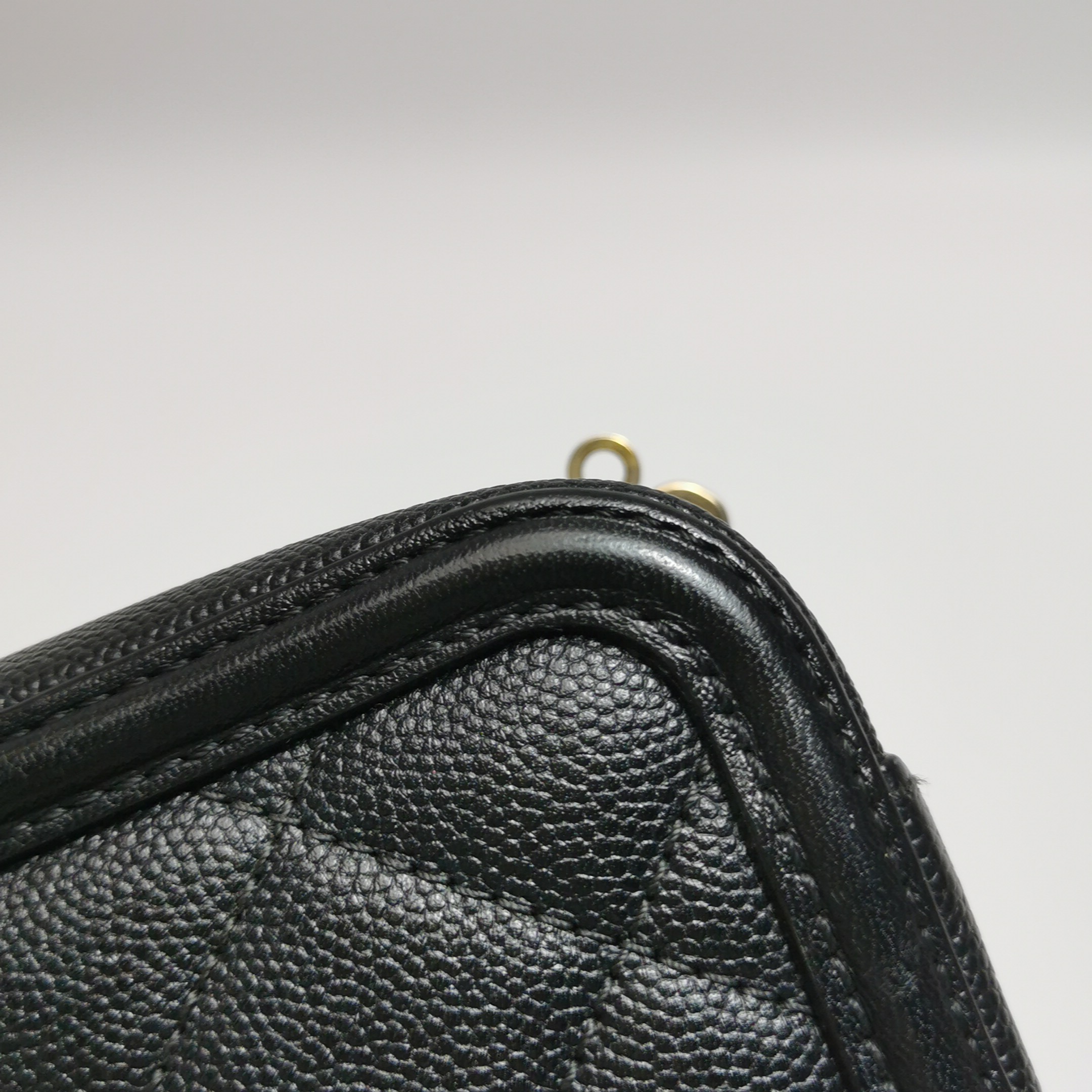 Chanel Filigree Vanity Case Quilted Caviar Small — photo 13 of 14