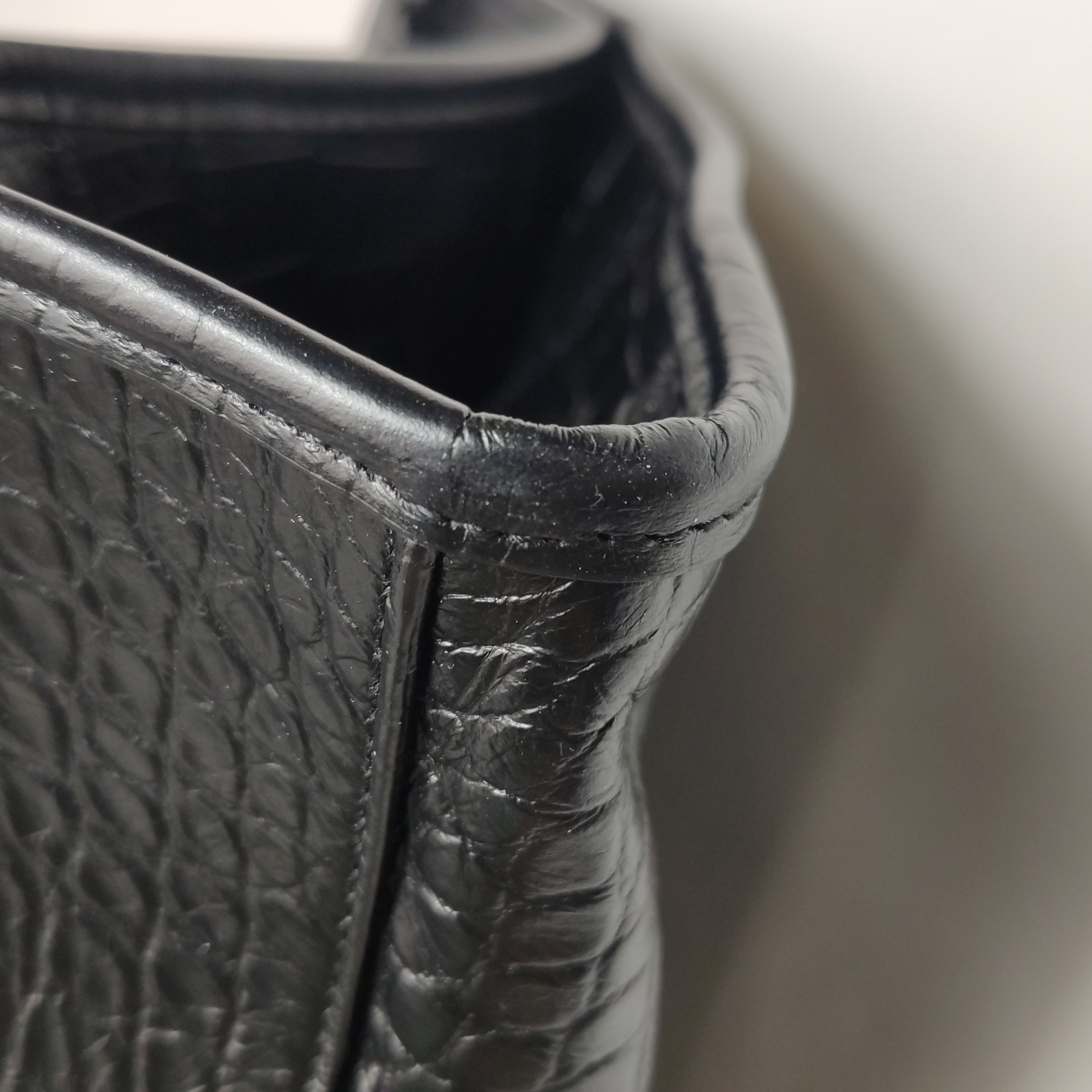 Saint Laurent Niki Shopping Tote Crocodile Embossed Leather Medium — photo 22 of 22