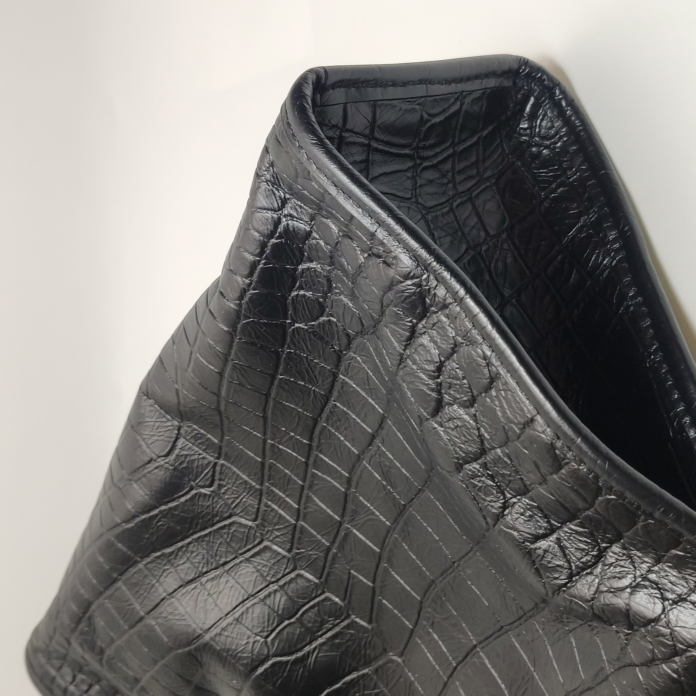 Saint Laurent Niki Shopping Tote Crocodile Embossed Leather Medium — photo 12 of 22