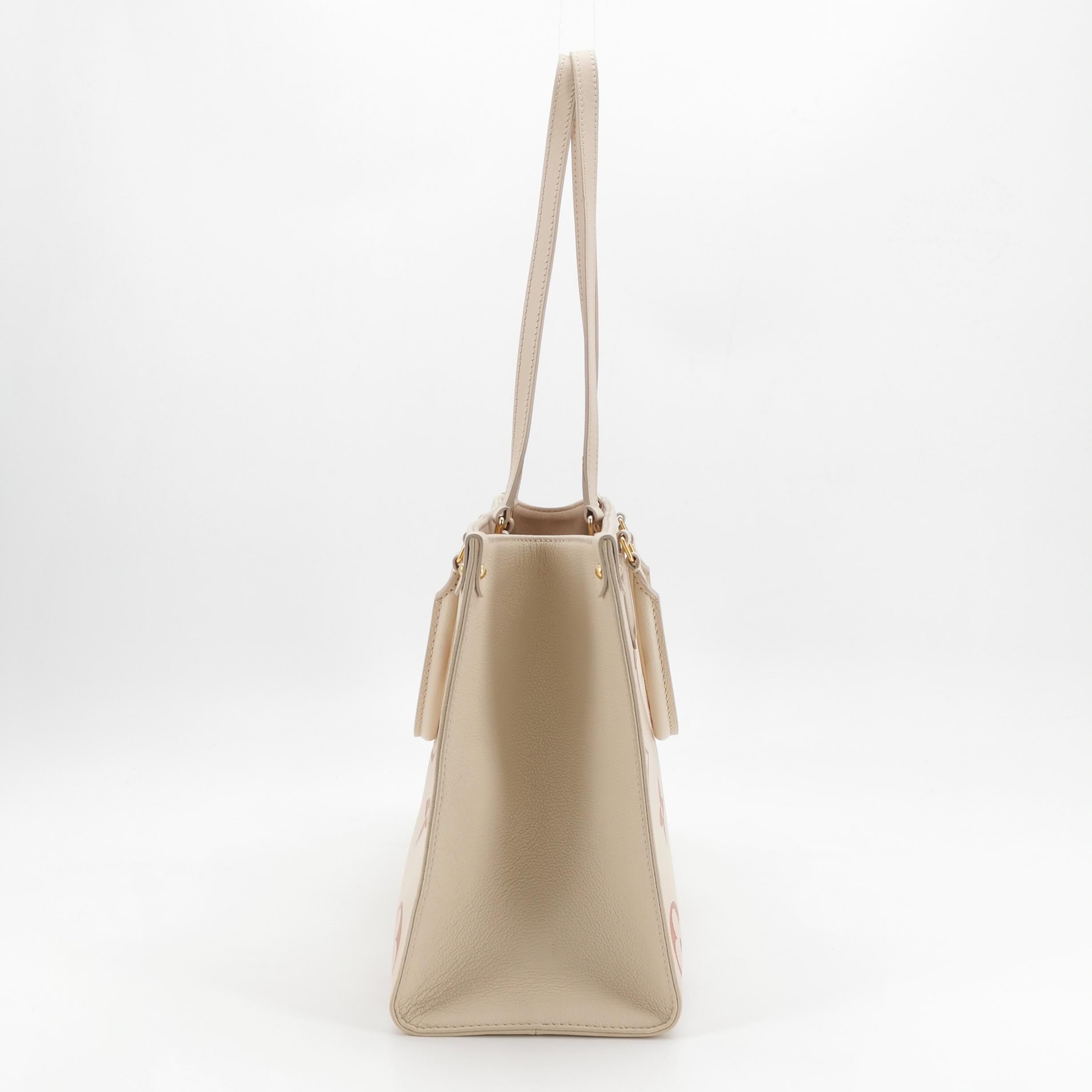 Louis Vuitton(LV) OnTheGo Tote Bicolor Monogram Empreinte Giant MM — photo 4 of 14