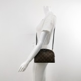 Louis Vuitton(LV) Be Alma Chain Shoulder Bag Monogram Brown — thumbnail 2