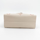 Louis Vuitton(LV) OnTheGo Tote Bicolor Monogram Empreinte Giant MM — thumbnail 6