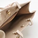 Louis Vuitton(LV) OnTheGo Tote Bicolor Monogram Empreinte Giant MM — thumbnail 7