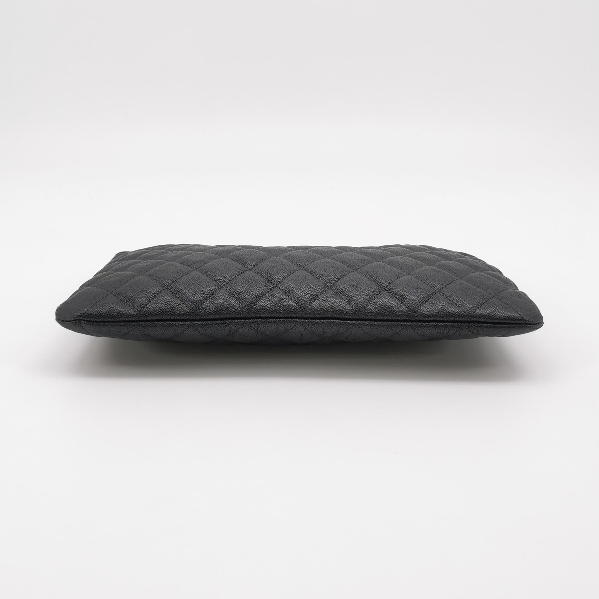 Chanel Boy O Case Clutch Quilted Caviar Medium — photo 5 of 13