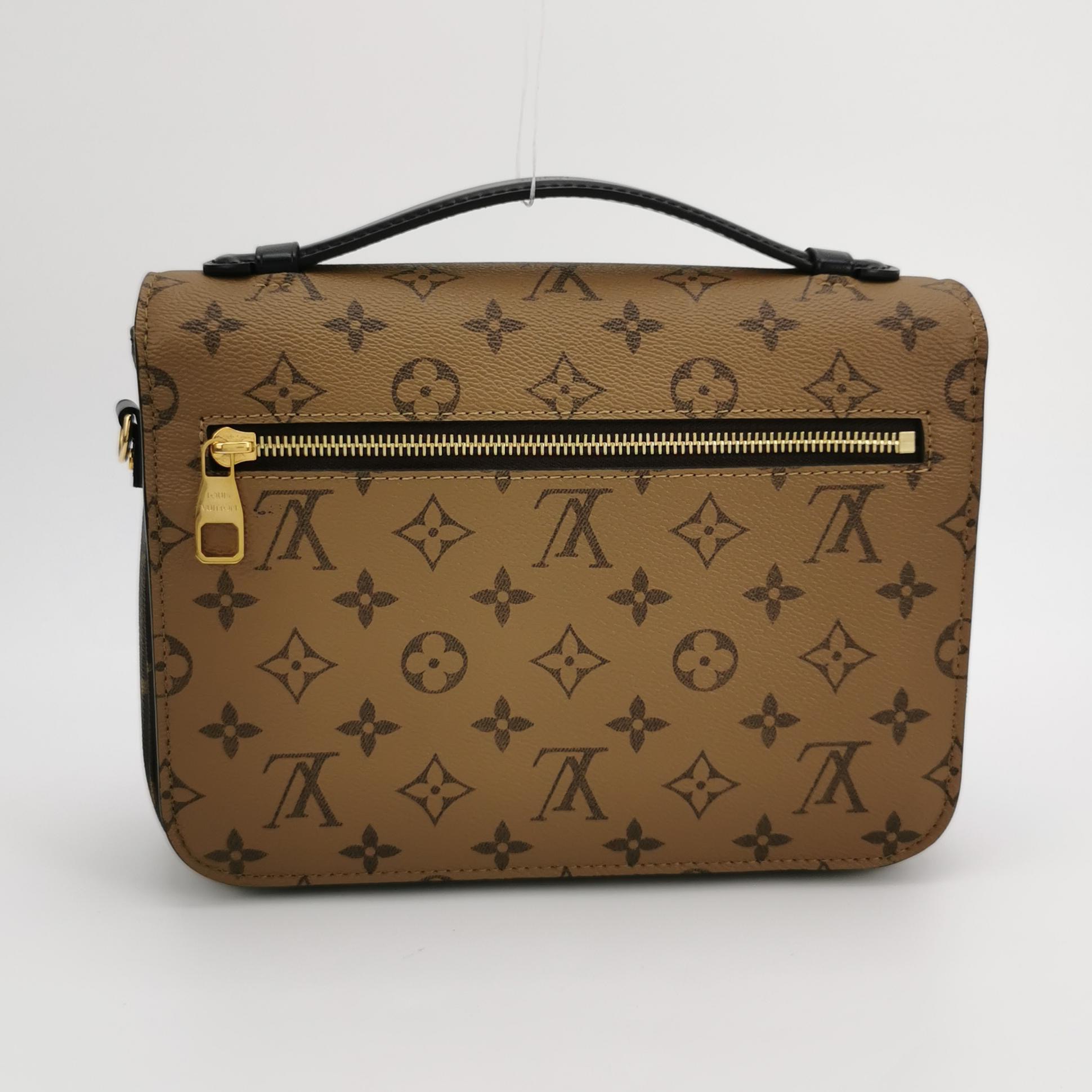 Louis Vuitton(LV) Pochette Metis Reverse Monogram Canvas — photo 5 of 10