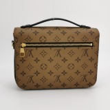 Louis Vuitton(LV) Pochette Metis Reverse Monogram Canvas — thumbnail 5
