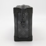 Louis Vuitton(LV) Soft Trunk Bag Monogram Eclipse Canvas — thumbnail 4