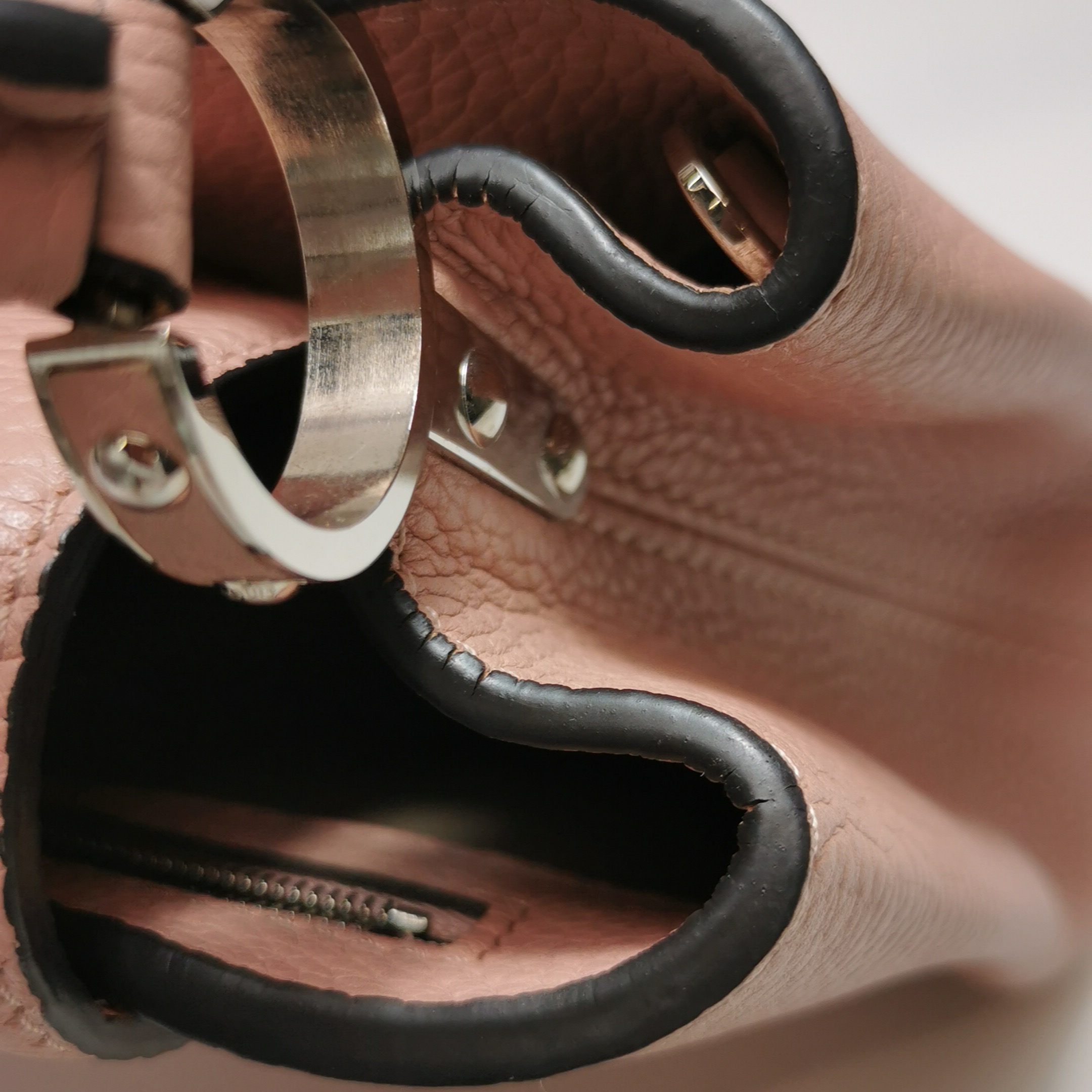 Louis Vuitton(LV) Capucines Bag Leather BB — photo 11 of 15