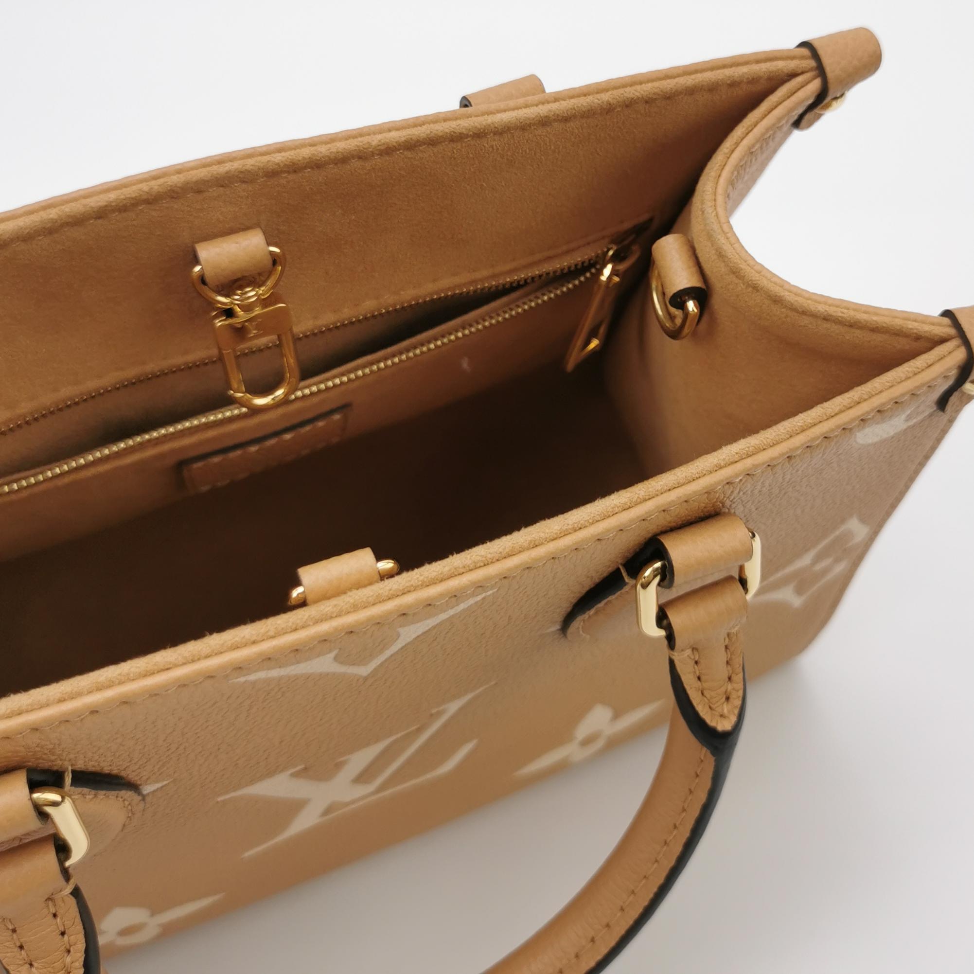 Louis Vuitton(LV) OnTheGo Tote Bicolor Monogram Empreinte Giant PM — photo 7 of 13