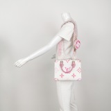 Louis Vuitton(LV) OnTheGo Tote By The Pool Monogram Watercolor Giant PM — thumbnail 2