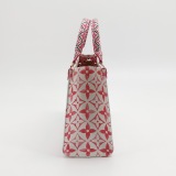 Louis Vuitton(LV) OnTheGo Tote By The Pool Monogram Watercolor Giant PM — thumbnail 5