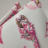 Louis Vuitton(LV) OnTheGo Tote By The Pool Monogram Watercolor Giant PM — thumbnail 13