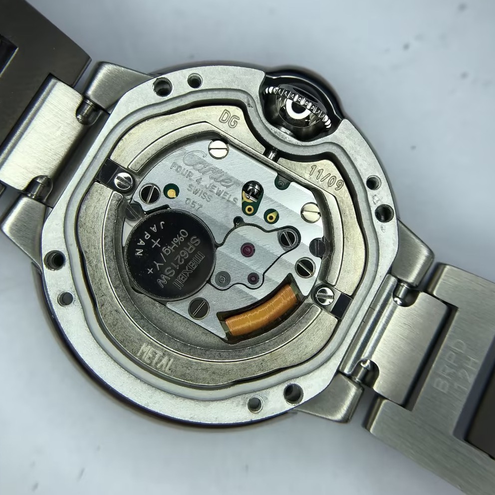 Cartier Ballon Bleu de Cartier Quartz Watch Stainless Steel with Diamond Bezel 28 — photo 4 of 10