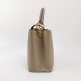 Louis Vuitton(LV) Capucines Bag Leather MM — thumbnail 4
