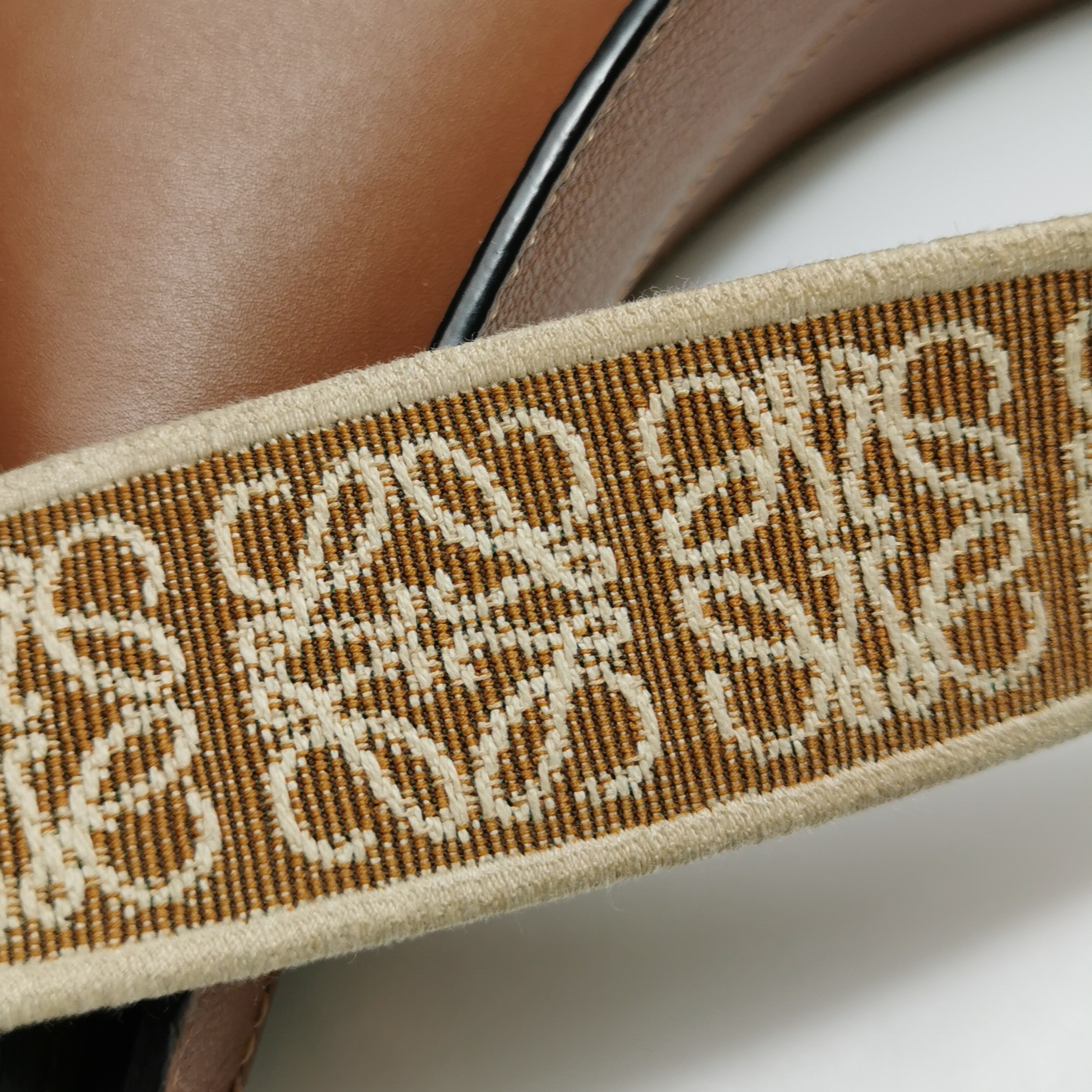 Loewe Luna Hobo Leather — photo 11 of 11