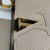 Louis Vuitton(LV) Capucines Bag Leather MM — thumbnail 12