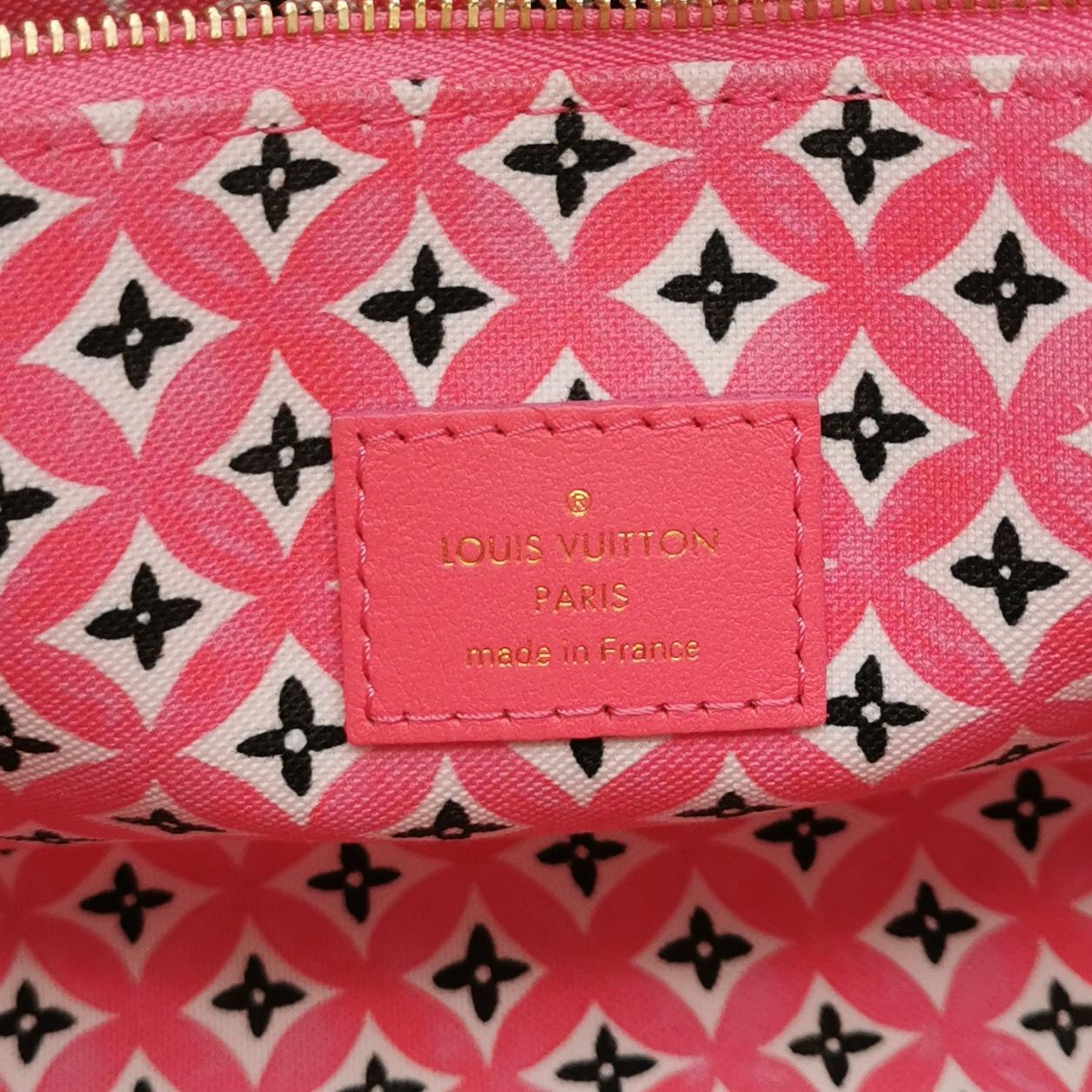 Louis Vuitton(LV) OnTheGo Tote By The Pool Monogram Watercolor Giant PM — photo 8 of 15