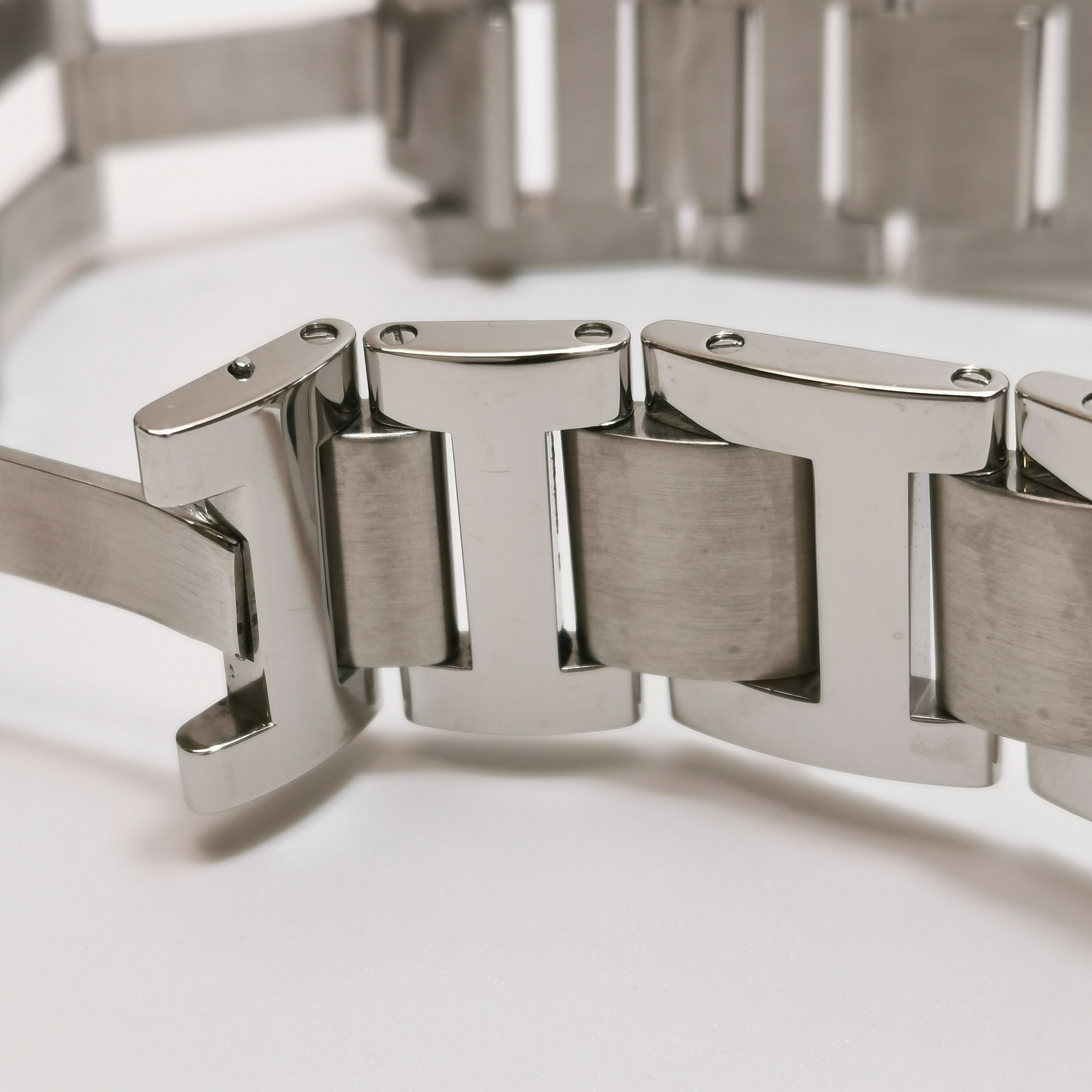Cartier Ballon Bleu de Cartier Automatic Watch Stainless Steel 42 — photo 9 of 11