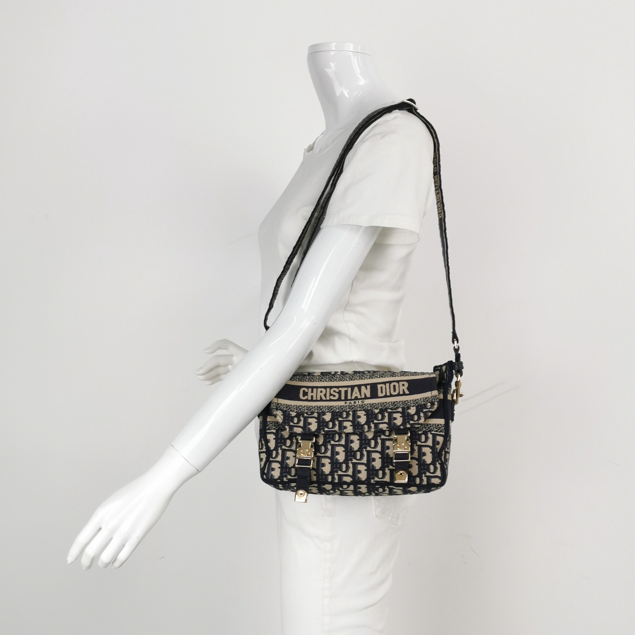 Christian Dior Diorcamp Messenger Bag Oblique Canvas Small — alternate view