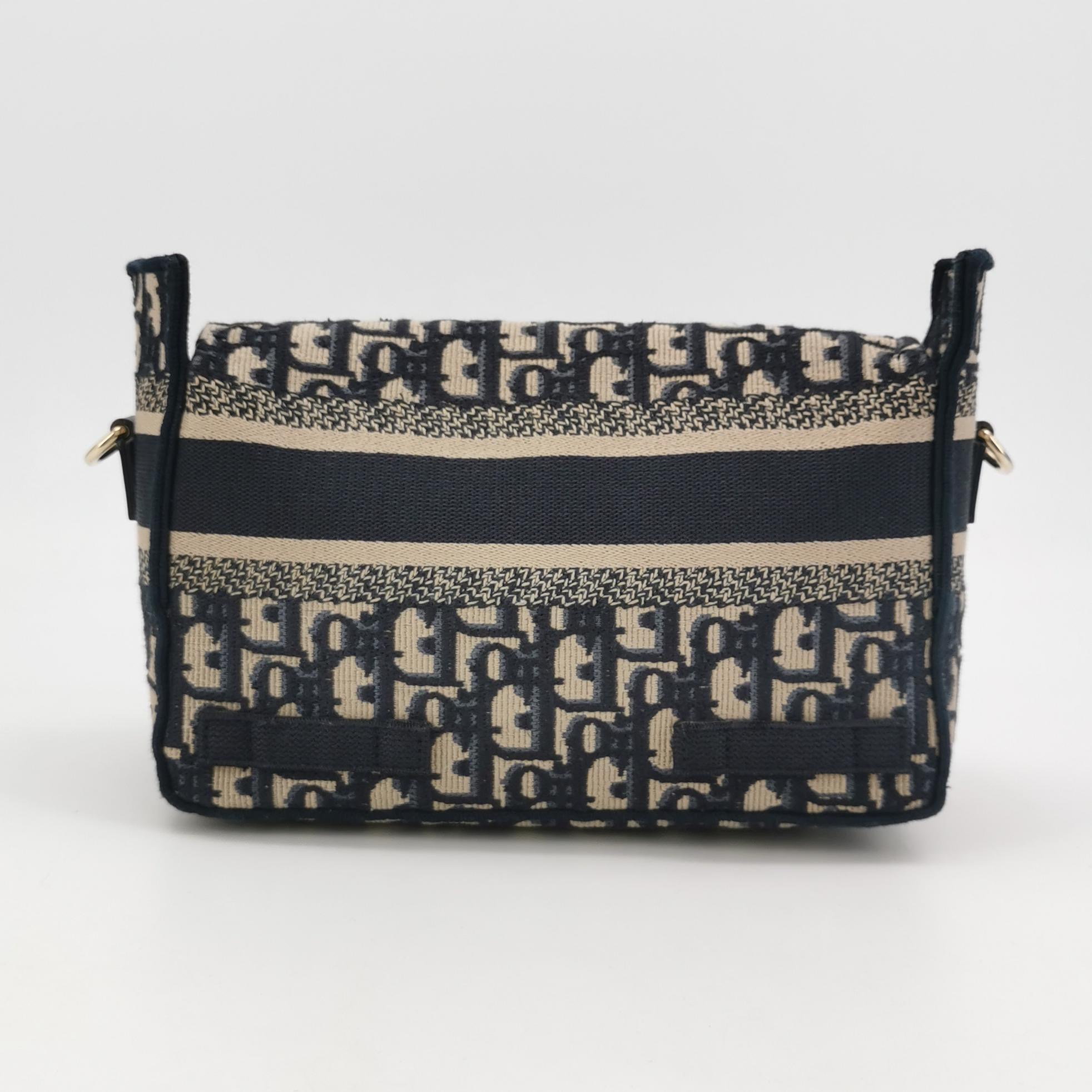 Christian Dior Diorcamp Messenger Bag Oblique Canvas Small — photo 3 of 14