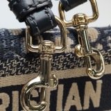 Christian Dior Diorcamp Messenger Bag Oblique Canvas Small — thumbnail 10