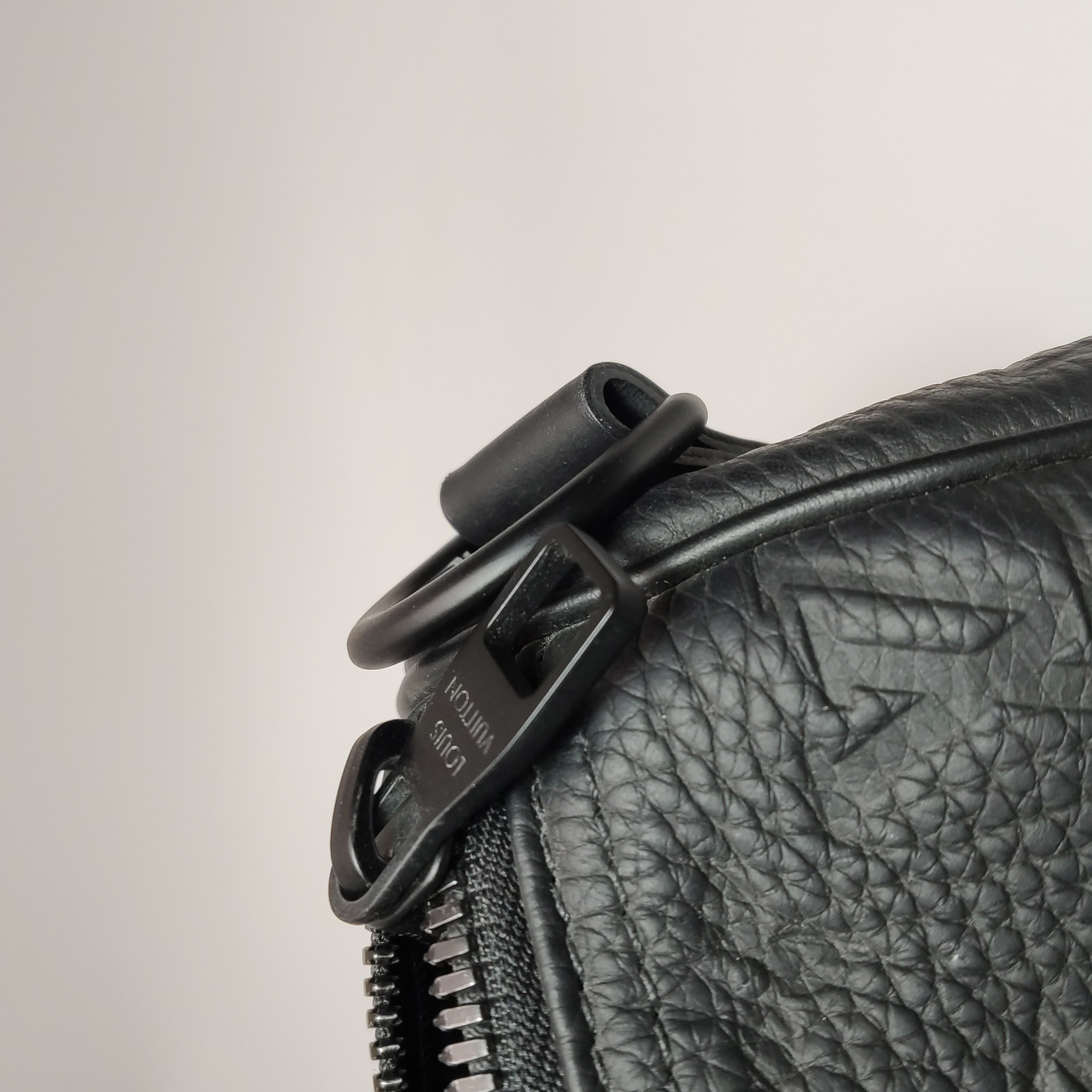 Louis Vuitton(LV) Keepall Bandouliere 35 — photo 11 of 13