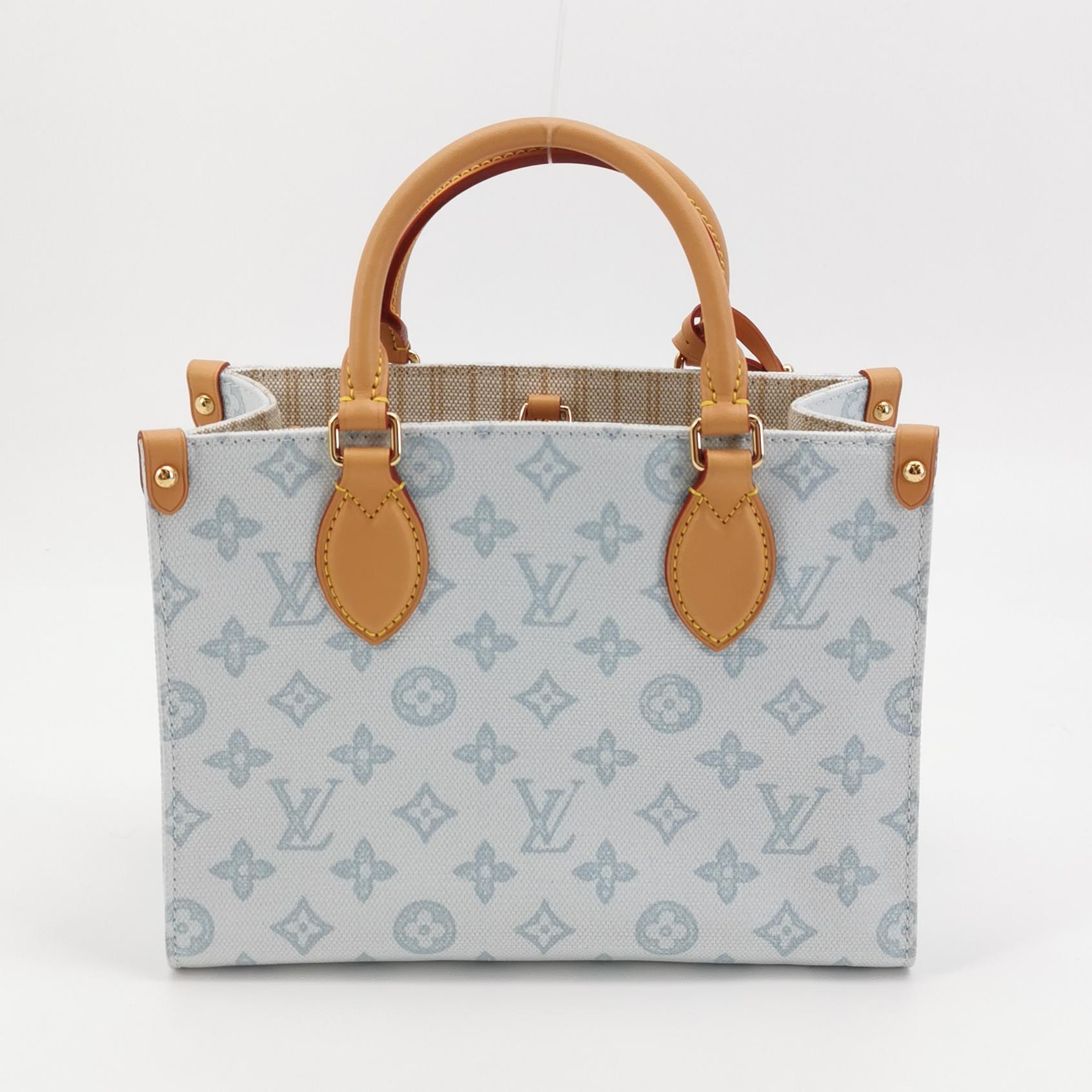 Louis Vuitton(LV) OnTheGo Pm Monogram Coated Canvas Blue — photo 3 of 13