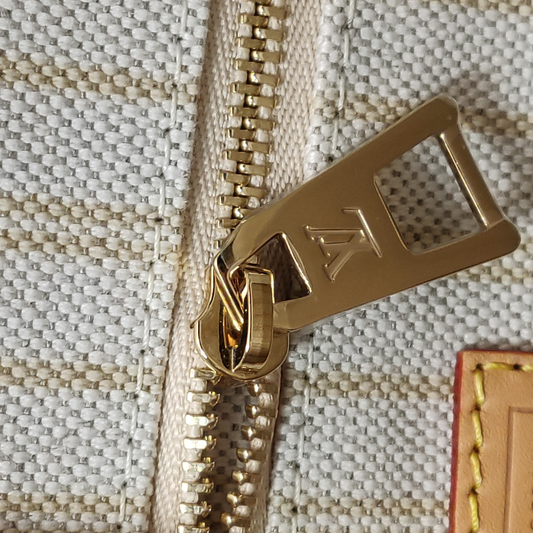 Louis Vuitton(LV) OnTheGo Pm Monogram Coated Canvas Blue — photo 10 of 13