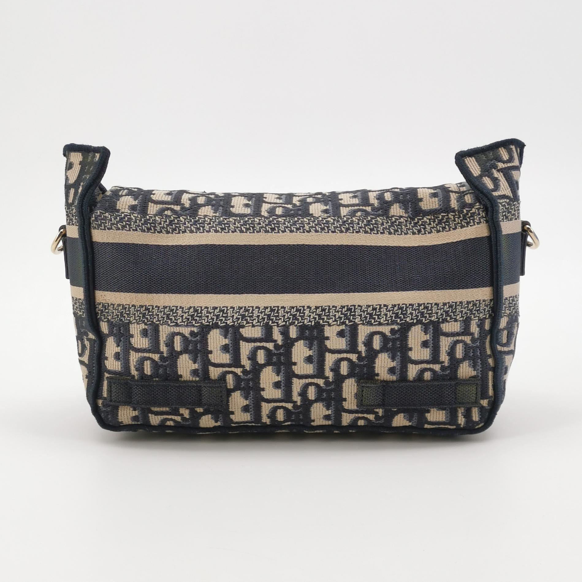 Christian Dior Diorcamp Messenger Bag Oblique Canvas Small — photo 3 of 15