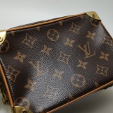 Louis Vuitton(LV) Soft Trunk Bag Monogram Canvas Mini — thumbnail 8