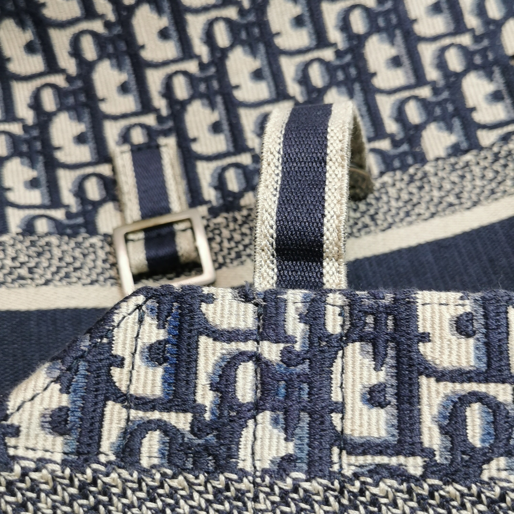 Christian Dior Diorcamp Messenger Bag Oblique Canvas — photo 13 of 14