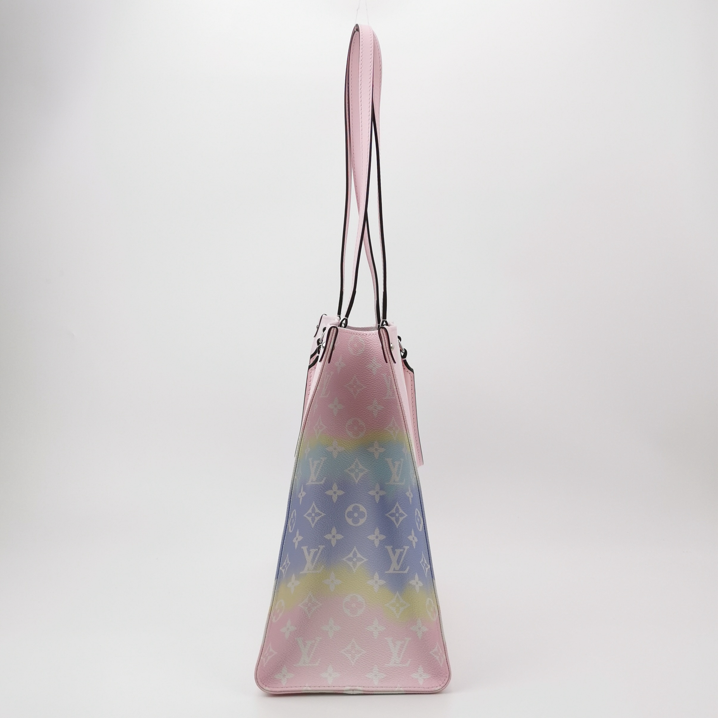 Louis Vuitton(LV) OnTheGo Tote Limited Edition Escale Monogram Giant GM — photo 4 of 15