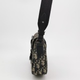 Christian Dior Saddle Messenger Pouch Oblique Canvas — thumbnail 3