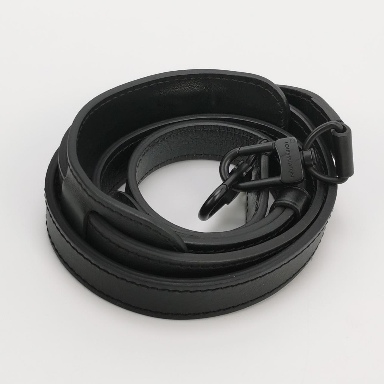 Louis Vuitton(LV) Monogram rubber Keepall XS — photo 7 of 13