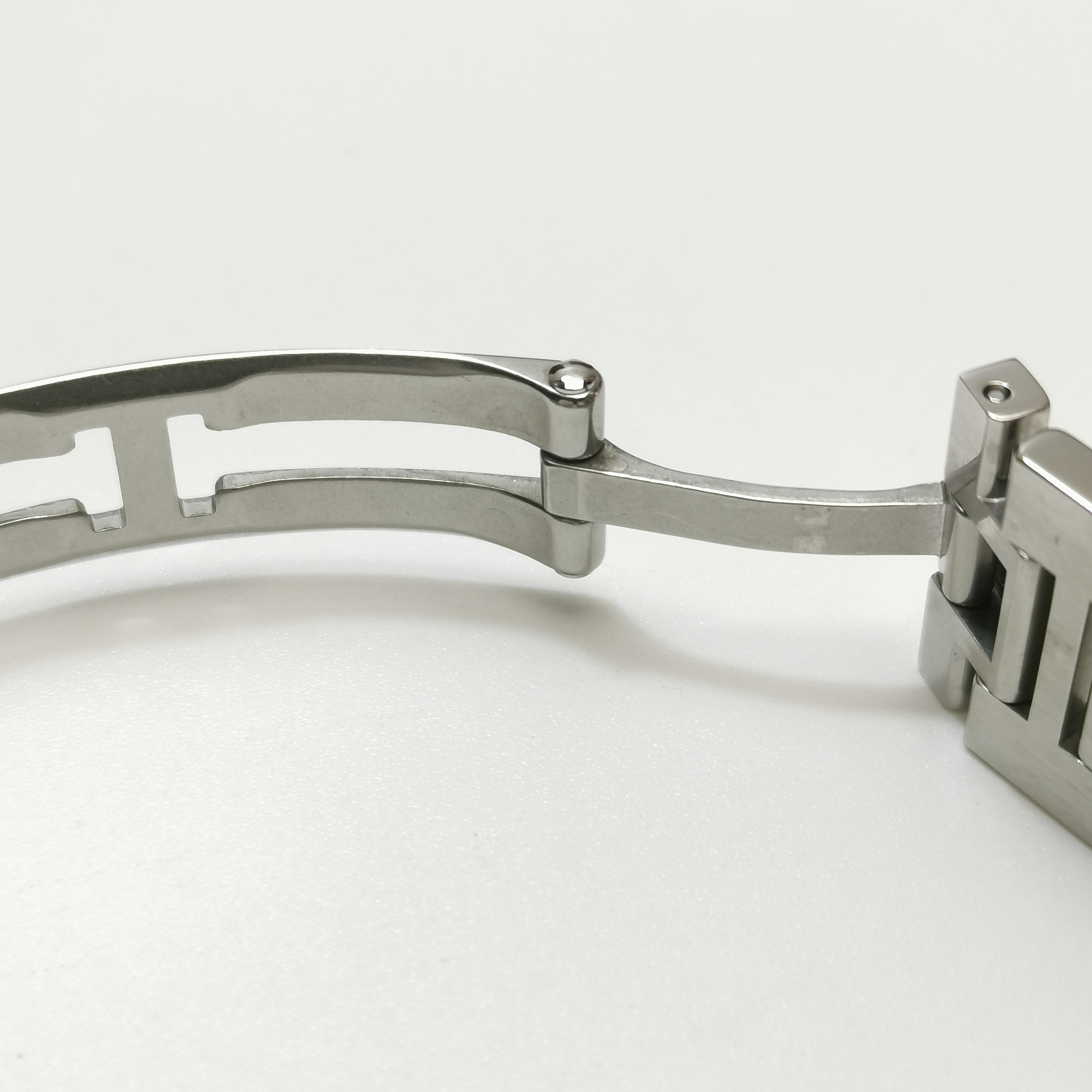 Cartier Tank Solo Quartz Watch Stainless Steel 24 — photo 10 of 12