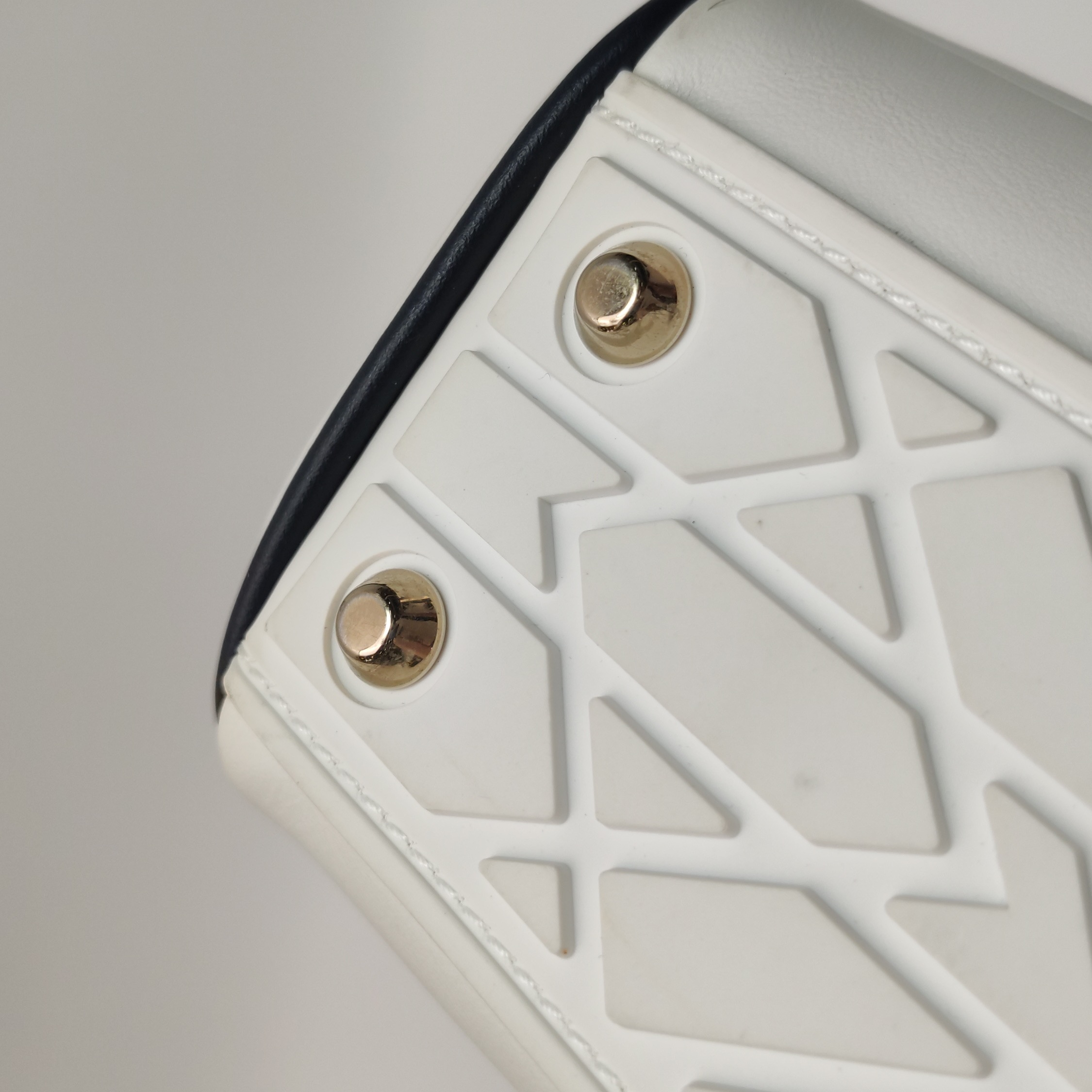 Christian Dior Vibe Zip Bowling Bag Leather — photo 14 of 15