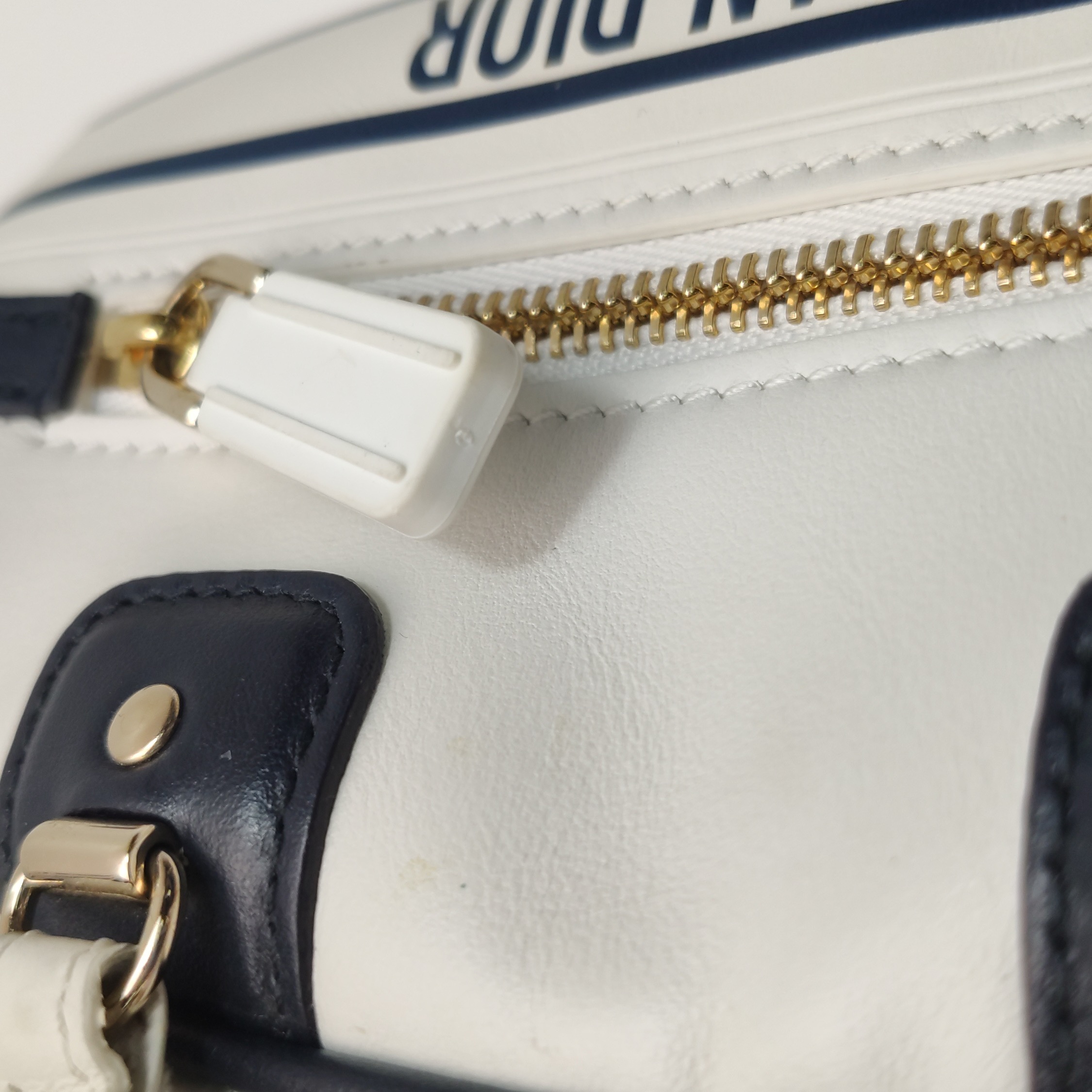 Christian Dior Vibe Zip Bowling Bag Leather — photo 9 of 15