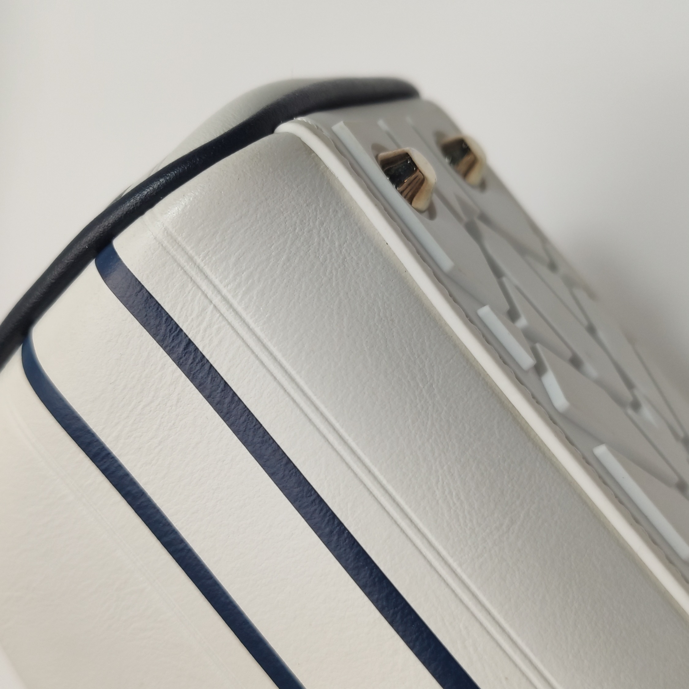 Christian Dior Vibe Zip Bowling Bag Leather — photo 10 of 15