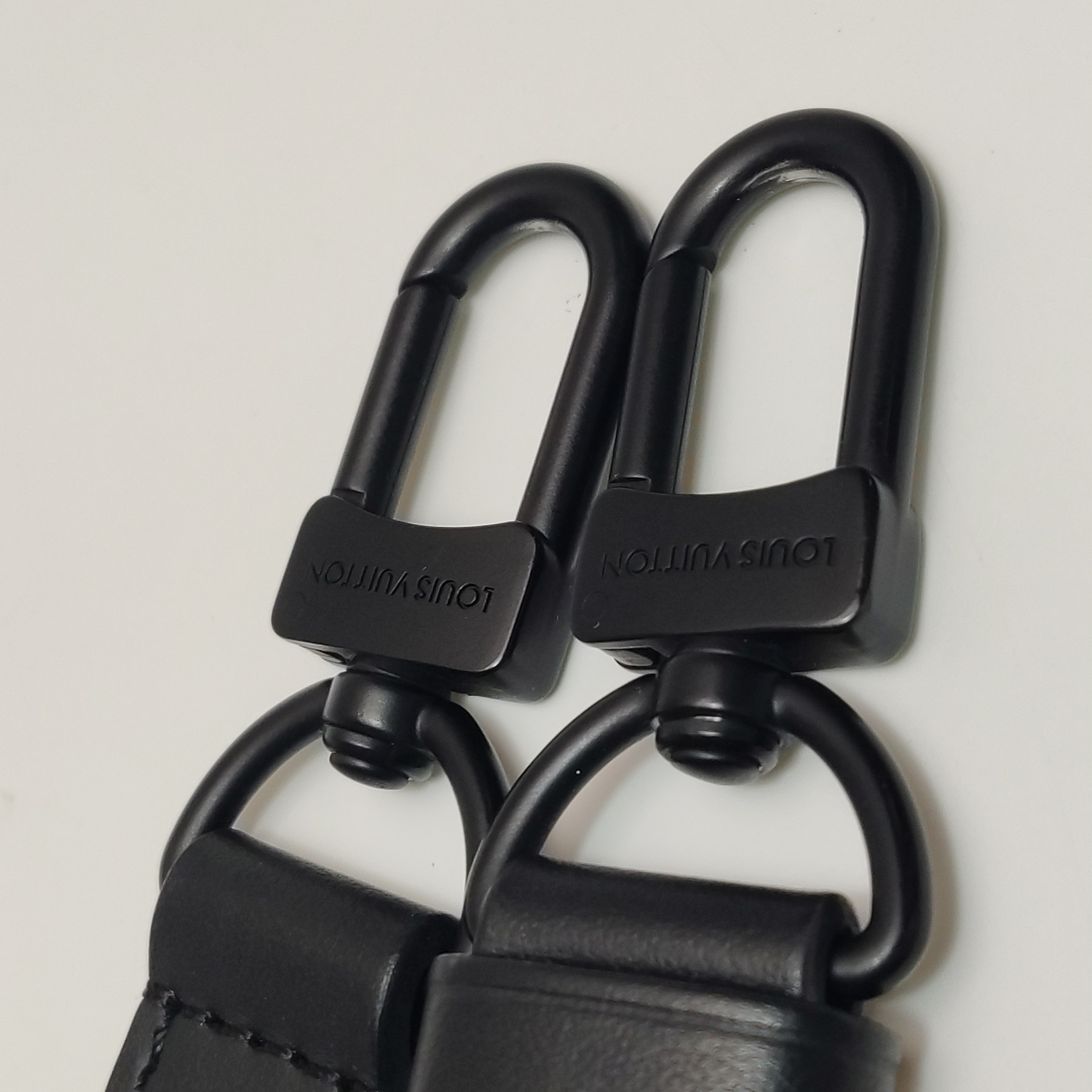 Louis Vuitton(LV) Fastline Wearable Wallet Aerogram Leather — photo 13 of 13