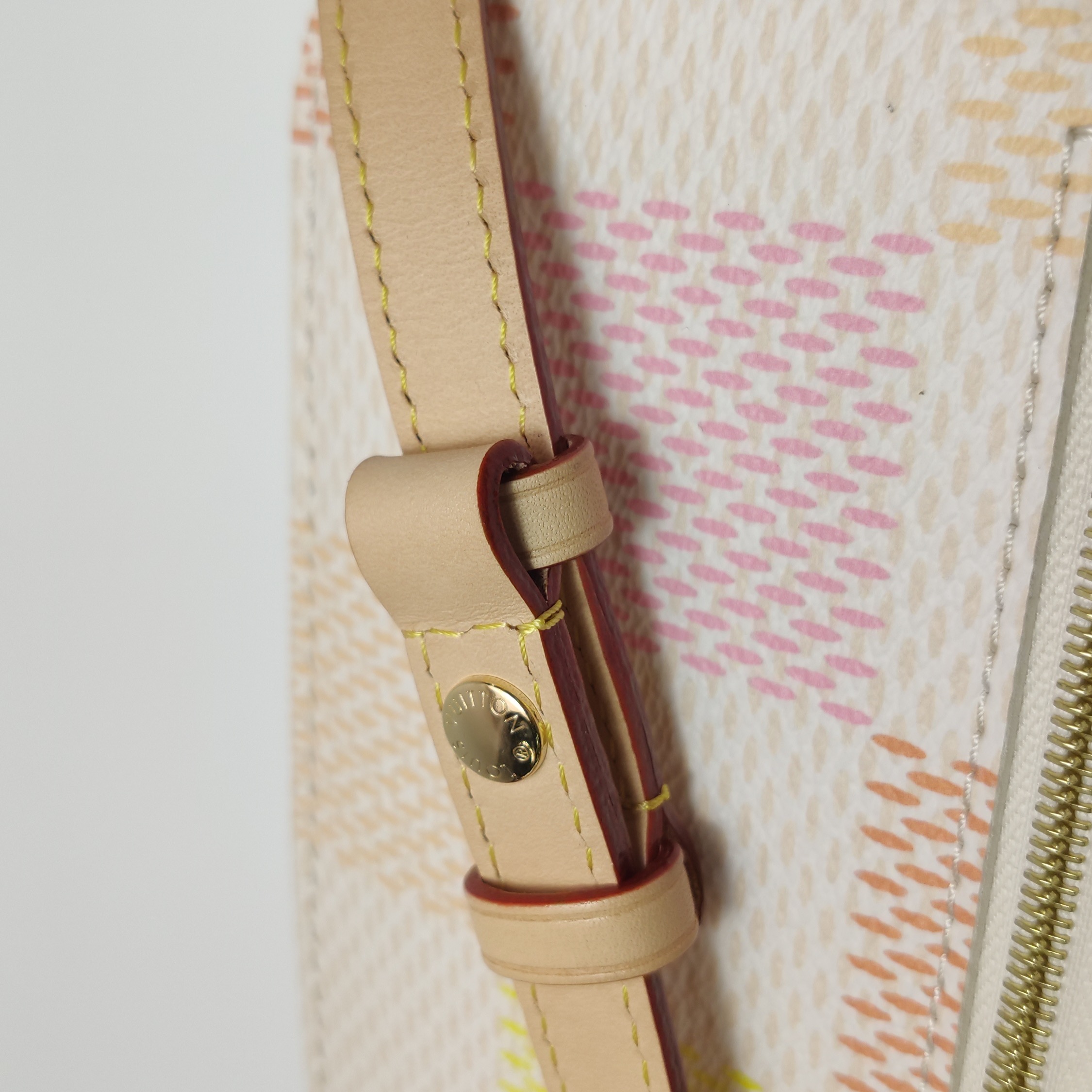 Louis Vuitton(LV) Pochette Metis Monogram Canvas East West